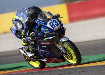 Yamaha faz história no Mundial de Superbike