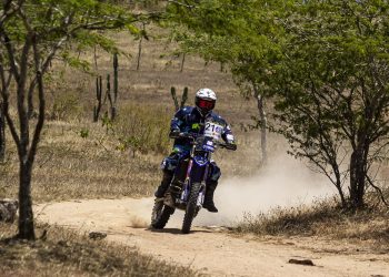 Adrien Metge vence mais uma etapa do Rally RN 1500