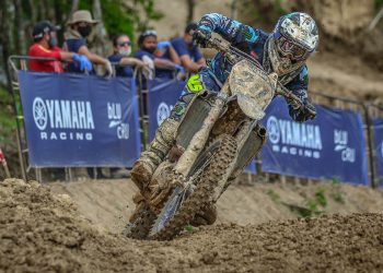 Pilotos Yamaha disputam título do Arena Cross 2020 em rodada única