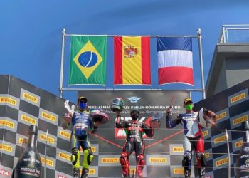 Pódio inédito para o Brasil no Mundial de SSP300! – Giro Azul 009