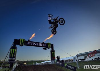 Abertura do Mundial de Motocross: Três Yamahas entre os cinco primeiros