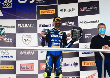 Meikon Kawakami coloca a Yamaha no pódio na estreia do Espanhol de Superbike