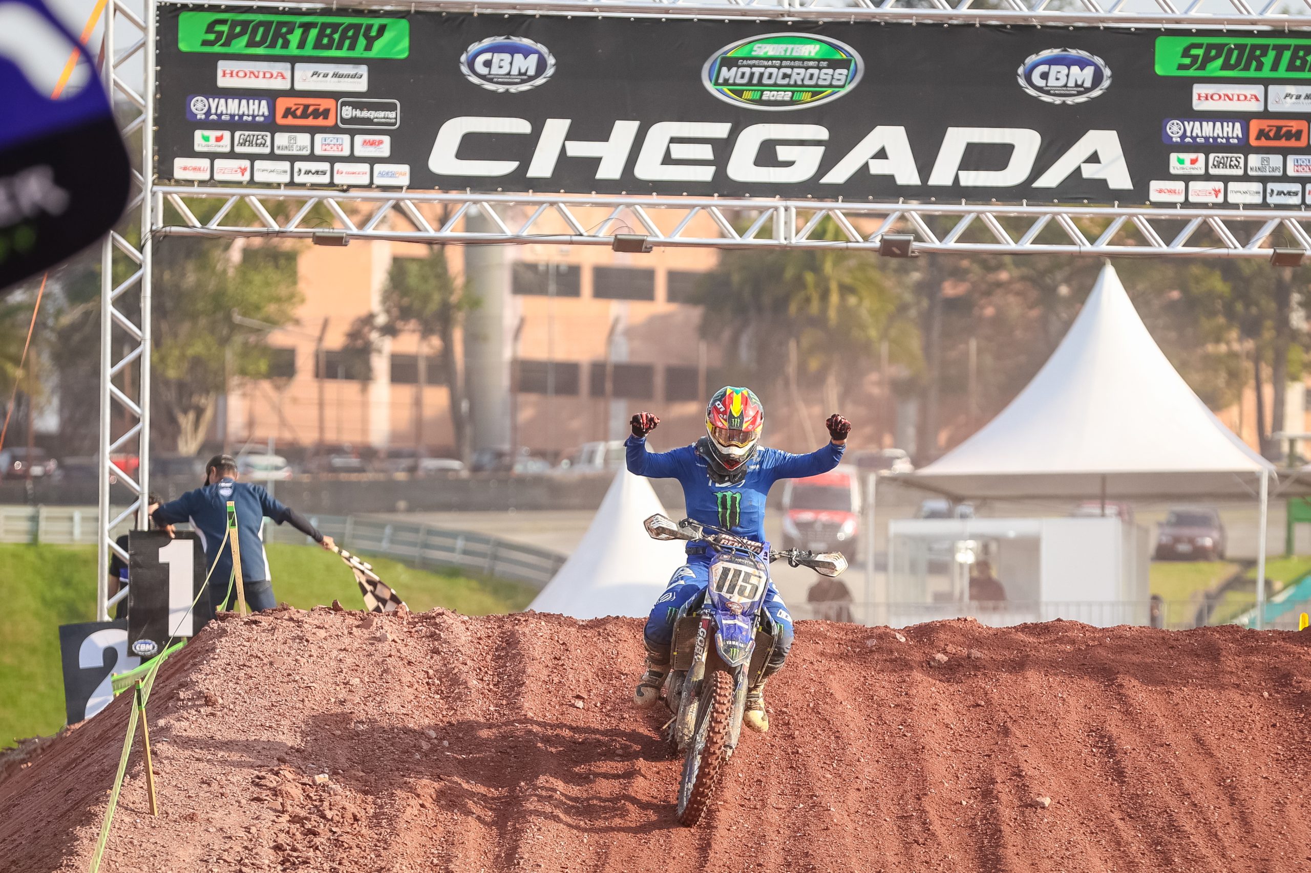 Yamaha vence, com Carlos Campano, primeira corrida do Brasileiro de  Motocross em Interlagos - Yamaha Racing Brasil