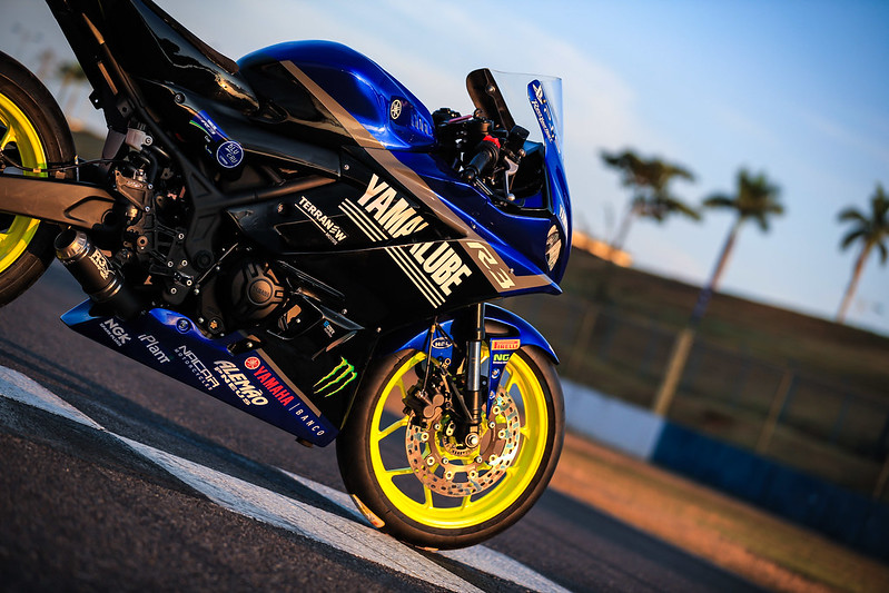 Yamaha renova R3, moto esportiva mais vendida do Brasil