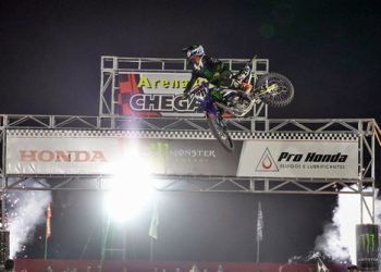 Yamaha vence 2ª etapa do Arena Cross 2022 com Paulo Alberto