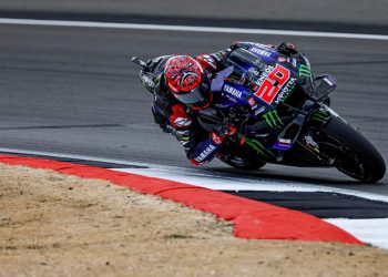 Fabio Quartararo é o mais rápido no primeiro dia da MotoGP na Inglaterra