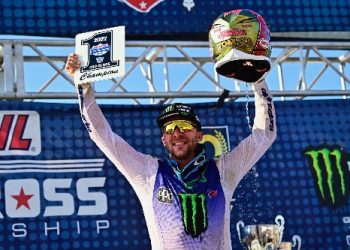 Eli Tomac é campeão do AMA Motocross 2022