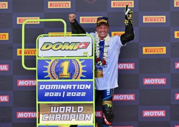 Dominique Aegerter, da Yamaha, é coroado bicampeão mundial do Supersport na Indonésia