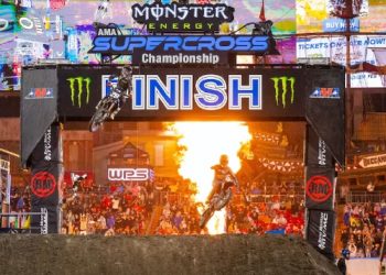 Eli Tomac mantém liderança do campeonato após 6ª etapa do AMA Supercross