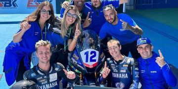VITÓRIA COM GARRA! Brasileiro Gustavo Manso ultrapassa 11 pilotos e vence na abertura do Campeonato Espanhol de SuperBike