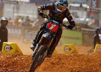 Yamaha mantém liderança no AMA Supercross com Eli Tomac