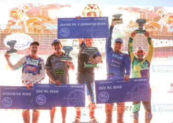 Pilotos Yamaha bLU cRU dominam pódios e recebem mais de R$ 35 mil em prêmios