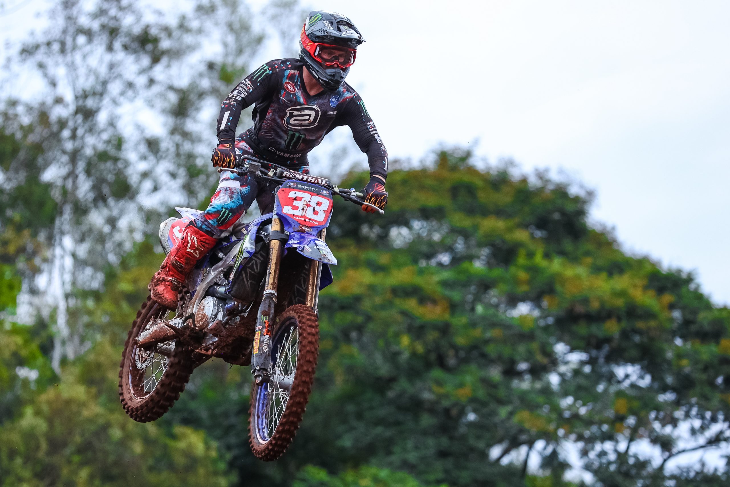 Honda Racing é destaque no primeiro dia de Brasileiro de Motocross em  Interlagos