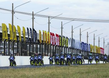 Novo palco! Yamalube R3 bLU cRU América Latina estreia em Minas Gerais