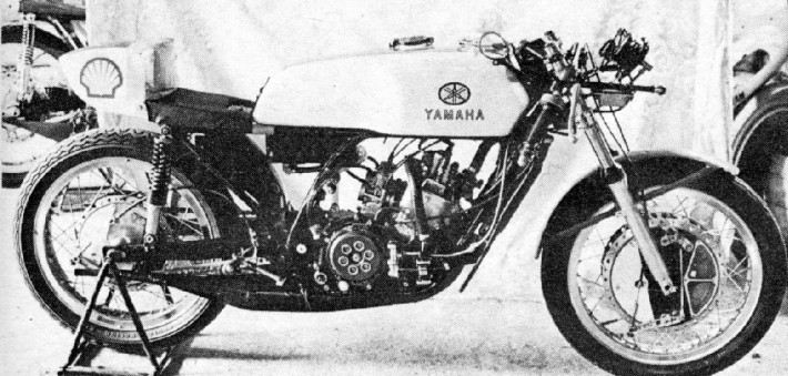 GIRO AZUL ARTIGOS IMPERDÍVEIS - O desenvolvimento da Yamaha TZ350 - de  Ferry Brouwer - Yamaha Racing Brasil