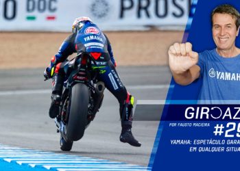 YAMAHA P1 na sexta da Superbike na Espanha, no Q2 da MotoGP na Tailândia – e andando  feliz por este país no Tour da Crosser – Giro Azul 293