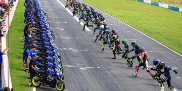 Nova Yamaha YZF-R15 - da corrida pra a correria - Jacaremoto