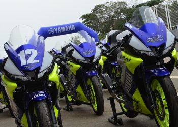 Chegou a hora! Jovens pilotos participam da seletiva final da Yamaha R15 bLU cRU Latin America em São Paulo