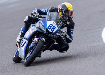 Brasileiros demonstram resiliência e habilidade na quarta etapa do Mundial de R3