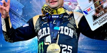 Cooper Webb é Tricampeão do AMA Supercross e Yamaha é campeã entre fabricantes