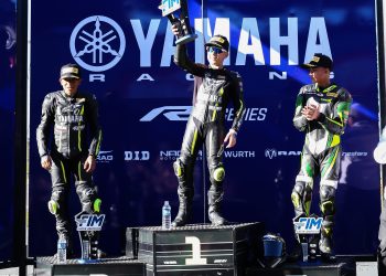 Enzo Ximenes vence e brilha na segunda etapa do Yamaha R15 BLU CRU América Latina