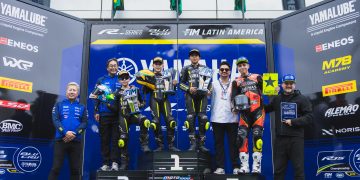 Enzo Ximenes vence a segunda consecutiva no Yamaha R15 BLU CRU América Latina em Interlagos