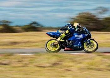 Yamalube R3 BLU CRU América Latina 2025 chega a Interlagos para a terceira etapa