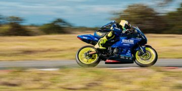 Yamalube R3 BLU CRU América Latina 2025 chega a Interlagos para a terceira etapa