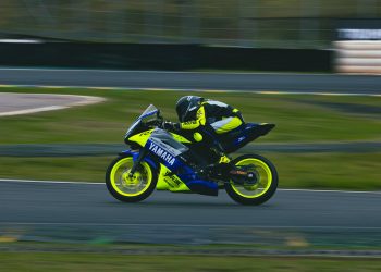 Pilotos do Yamaha R15 BLU CRU América Latina chegam a Curvelo para a quarta etapa