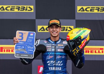 Aymon Bocanegra sobe ao pódio do Mundial Yamaha R3 BLU CRU na Hungria