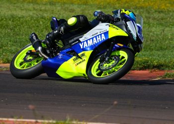 Pilotos do Yamaha R15 BLU CRU América Latina disputam penúltima etapa em busca do título