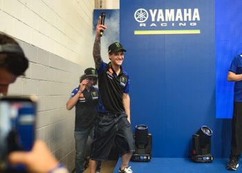 Yamaha Racing Brasil surpreende jovens da R-Series com pilotos da MotoGP
