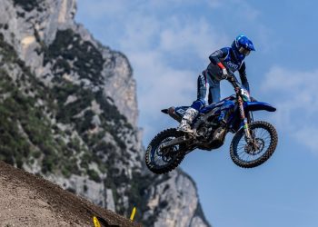 Bernardo Tibúrcio supera adversidades e segue no Top8 do Europeu de Motocross