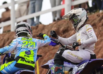 Primeira etapa da IMS YZ125 BLU CRU Cup 2026 tem disputa intensa em Canelinha